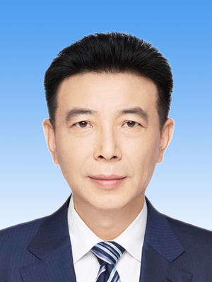 陳贄，男，漢族，1965年10月生，研究生學歷，中共黨員，現任人民日報社編委委員、海外版編輯部總編輯。